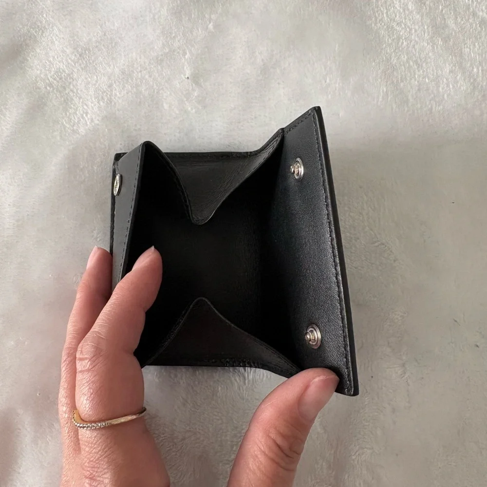 Saint Laurent YSL Leather Tri-Fold Wallet – Black - Picture 4 of 8